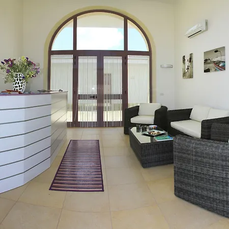 Hotel Corte Dei Melograni 3*