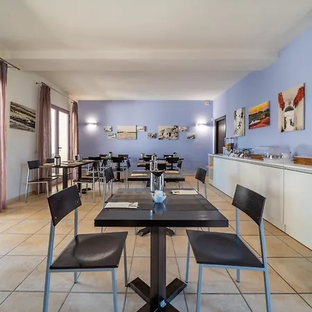 Corte Dei Melograni מלון 3*