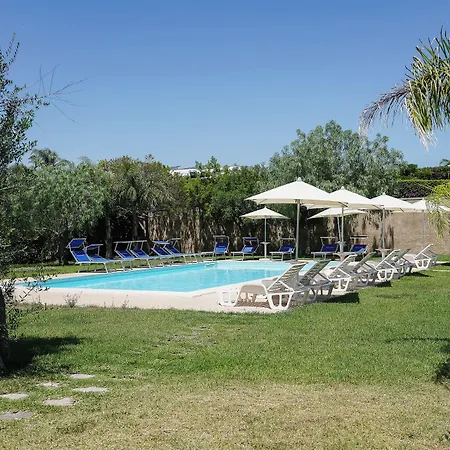 Corte Dei Melograni 3* أوترانتو