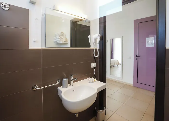 Corte Dei Melograni فندق 3*